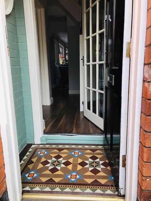 Cosy Two Bed Terraced House 7Min Drive From City Belfast Eksteriør bilde