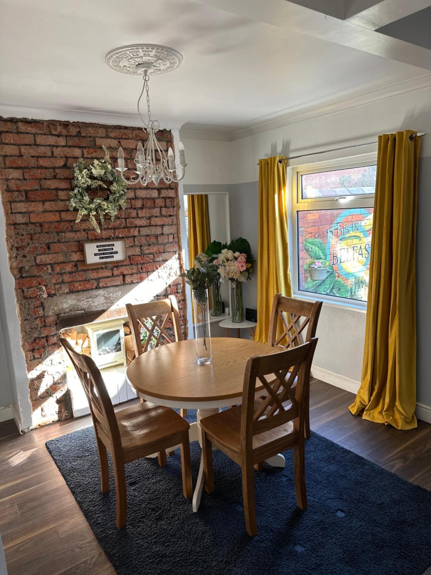 Cosy Two Bed Terraced House 7Min Drive From City Belfast Eksteriør bilde